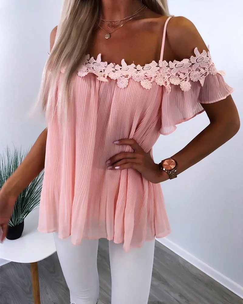 Floral Pattern Lace Patch Ruched Chiffon Top